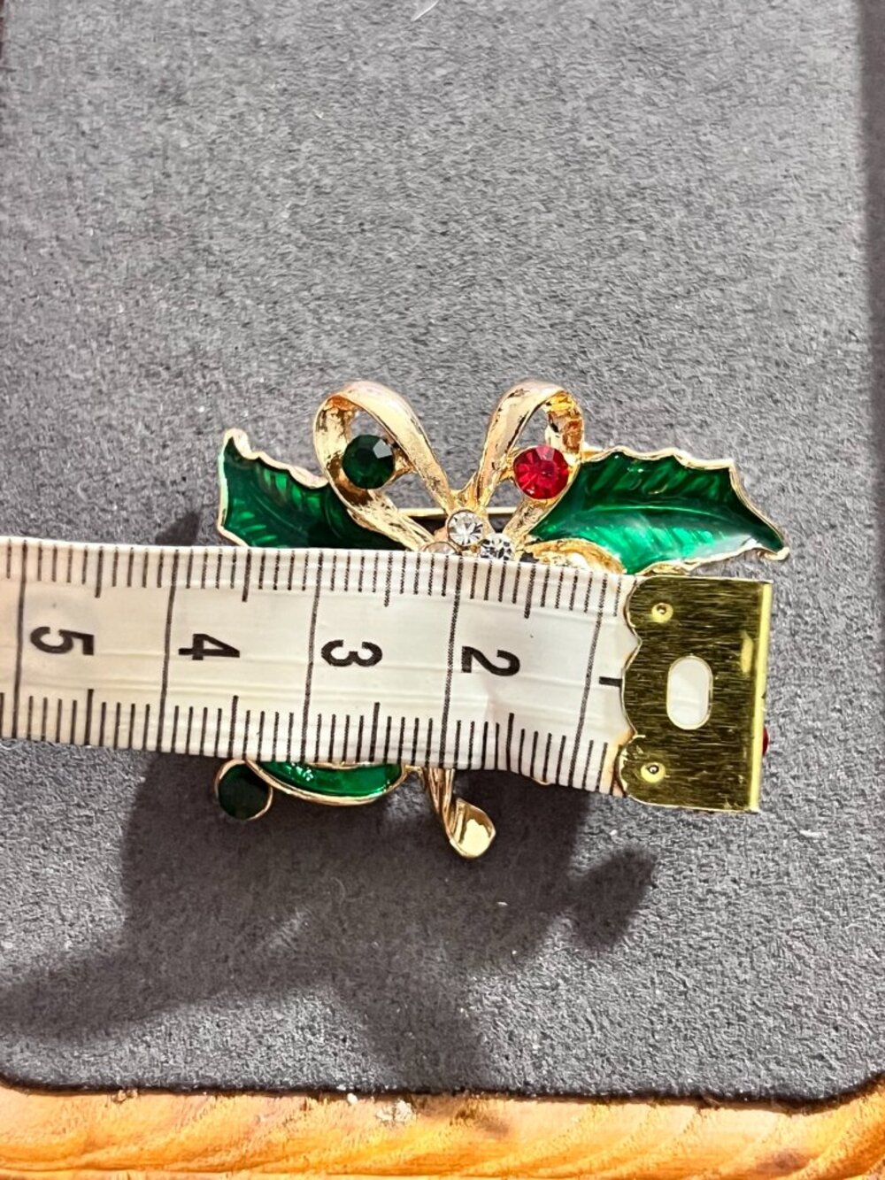Christmas bells brooch - Picture 3 of 5